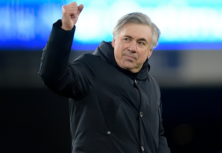 Carlo Ancelotti volvería a dirigir al Real Madrid