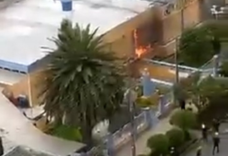 Intentaron quemar sede de CEDENAR en Pasto