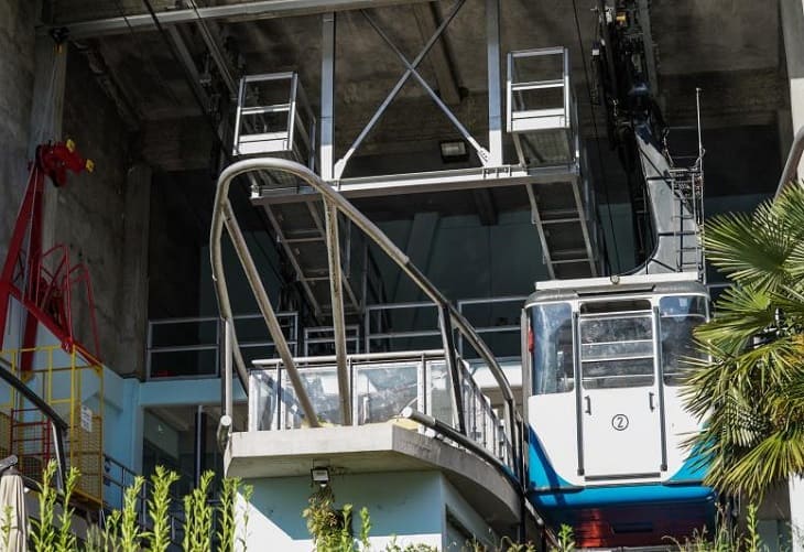 Dan de alta al niño único superviviente del accidente de teleférico en Italia