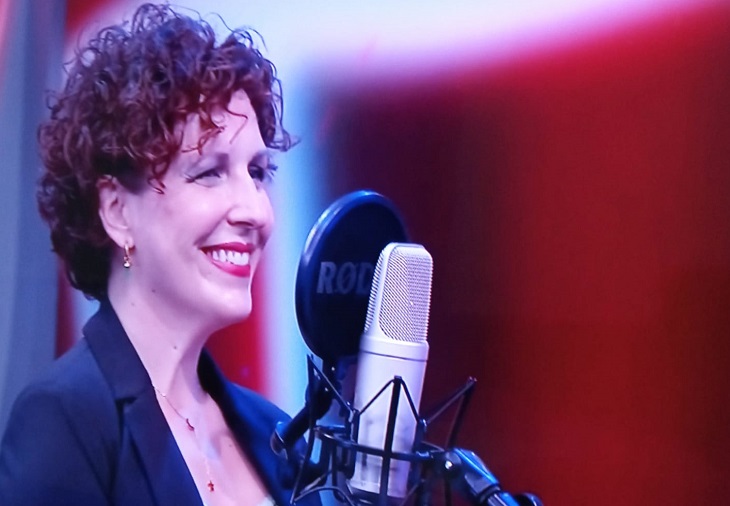 Iratxe Gómez: No creerás lo que iPhone le hizo a la voz en español de Siri