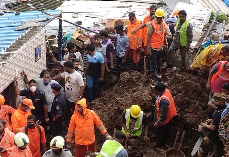Al menos 17 muertos tras un corrimiento de tierras en el oeste de la India 1
