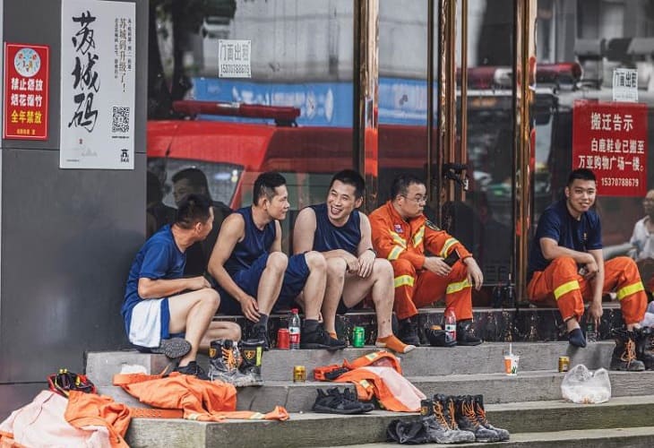 Ascienden a 17 los muertos por el desplome de un edificio en el este de China
