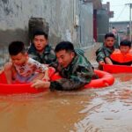Aumentan a 51 los muertos por las inundaciones en el centro de China