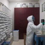 China baraja analizar muestras de sangre de Wuhan previas al brote de covid