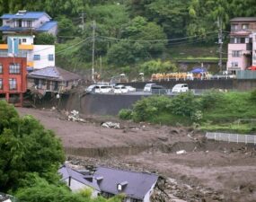 Víctimas del alud en Atami, Japón, ya son 4 muertos y 80 desaparecidos