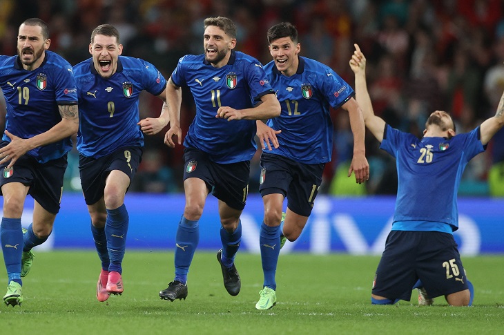 Donnarumma ataja el penal de Morata: Italia a la final