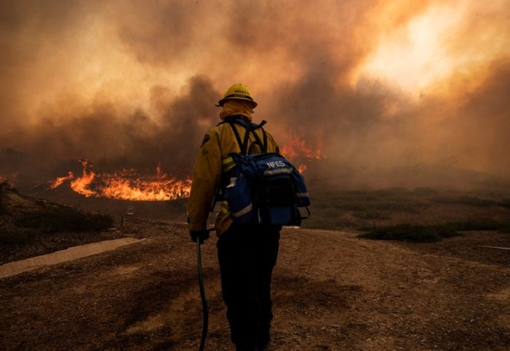 La temporada de incendios se adelanta varios meses en el oeste de EE.UU.