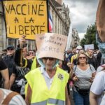 Las protestas contra las medidas anti-covid de Macron ganan peso