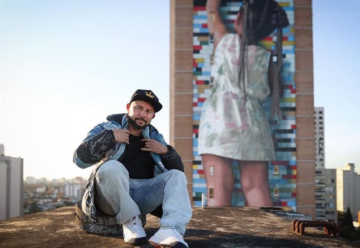 Martín Ron, el artista argentino que inspira con sus murales hiperrealistas 2