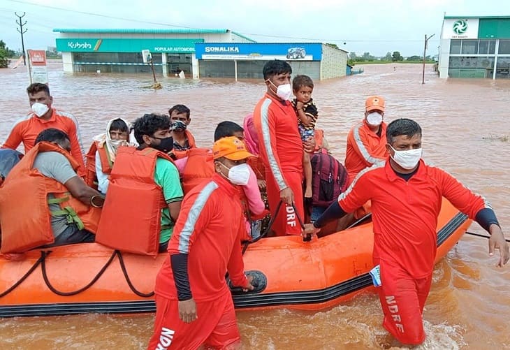 Se elevan a 164 las muertes por las fuertes lluvias en el oeste de la India