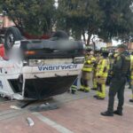 Ambulancia quedó boca arriba en Tunjuelito y dejó 2 heridos