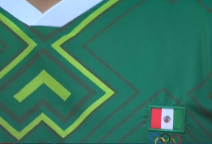 Erick Aguirre y la bandera de México al revés en los Olímpicos