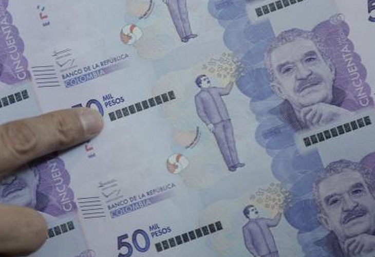 Billetes de 50 mil pesos falsos en cajero de Barranquilla