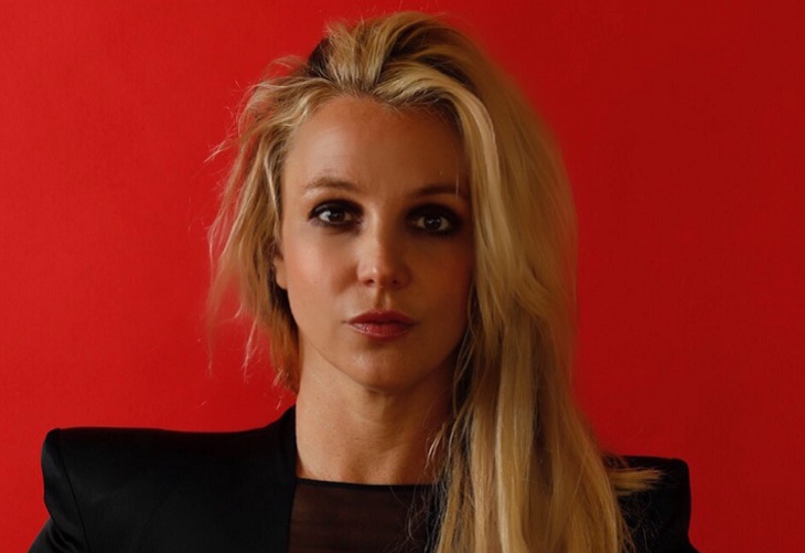 Britney Spears sigue bajo la tutela de su padre, pero no lo pierde todo