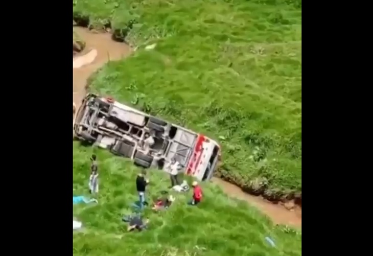 Bus de Coonorte rodó a un abismo en Santa Rosa de Osos