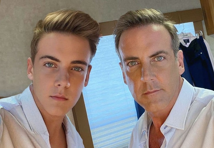 Carlos Ponce no tiene un hijo idéntico, es un 'robot'