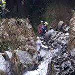 Mueren 2 personas en Cocorná tras rodar a un abismo con su auto