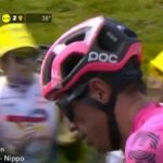 Sancionan a Rigoberto Urán por orinar frente al público en el Tour
