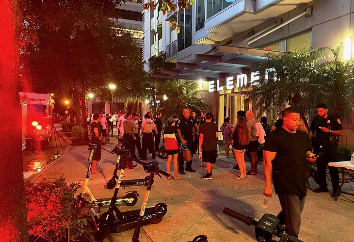 Evacúan The Element apartment en Tampa por fuga de agua en 27 pisos