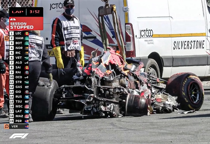 Auto de Max Verstappen quedó destrozado tras toque con Hamilton