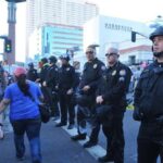 EE.UU. investigará a la ciudad de Phoenix y a su Policía por prácticas abusivas