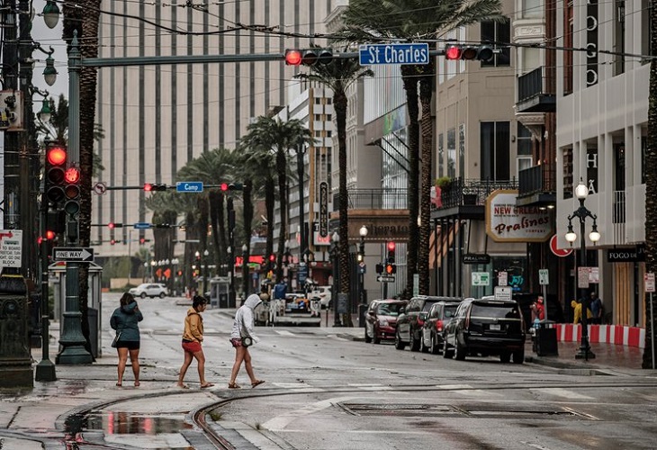 El huracán Ida deja completamente a oscuras a todo Nueva Orleans