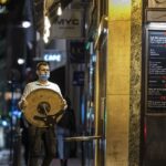 El pase covid ya es obligatorio para 1,8 millones de trabajadores en Francia