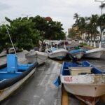 Grace avanza tierra adentro por el este de México con lluvia y viento