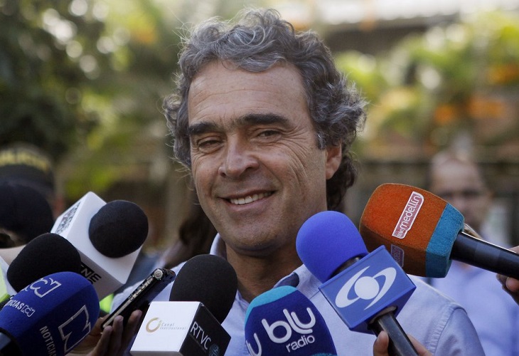 La Fiscalía de Colombia imputa ante el Supremo al exgobernador Sergio Fajardo