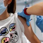 Los efectos secundarios de Pfizer en adolescentes de alto riesgo son leves