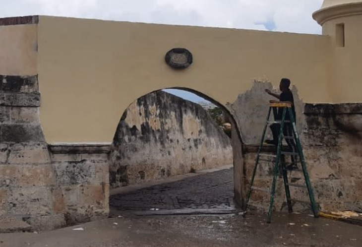 Pintaron el fuerte de San Sebastián del Pastelillo en Cartagena