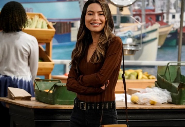 Miranda Cosgrove revive "iCarly" desde su propia visión y con madurez