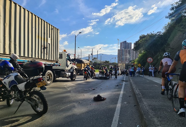 Muere una persona en accidente en la Autopista Norte, por el ex peaje de Niquía
