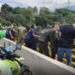 Suicidio de mujer y su hijo en puente de La Variante en Ibagué