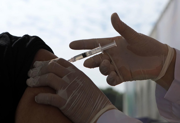 América, atenta a la variante mu mientras se extiende la vacunación de niños