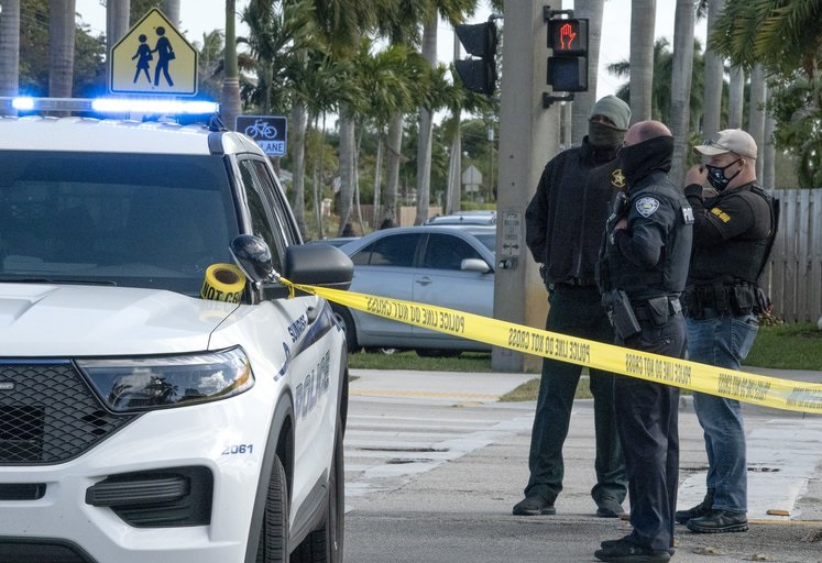 Cuatro personas, entre ellas un bebé, mueren en tiroteo en Florida