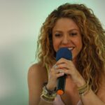 Denuncian que acompañantes de Shakira intimidaron a un fotógrafo en España
