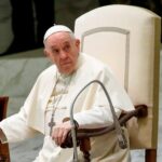 El papa dice que ni se le pasó por la cabeza renunciar al pontificado