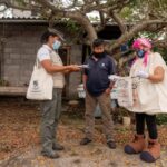 Lanzan en Galápagos una campaña de bolsas del pan de tela en lugar de plásticas