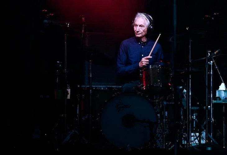 Los Rolling Stones homenajean a Charlie Watts en el vídeo de su nueva canción