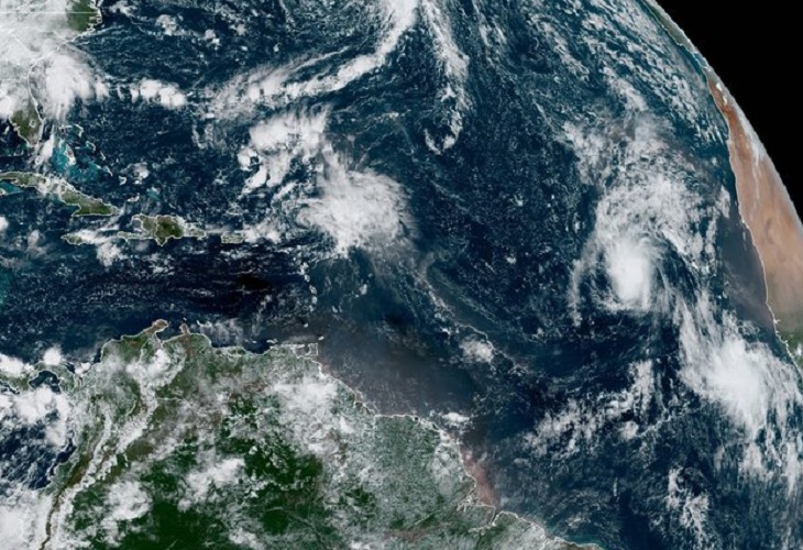 Peter pasará al norte de islas Vírgenes y Puerto Rico con lluvias y marejada