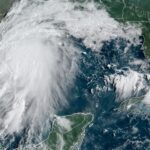 Tormenta Nicholas se desplaza a más velocidad hacia la costa central de Texas