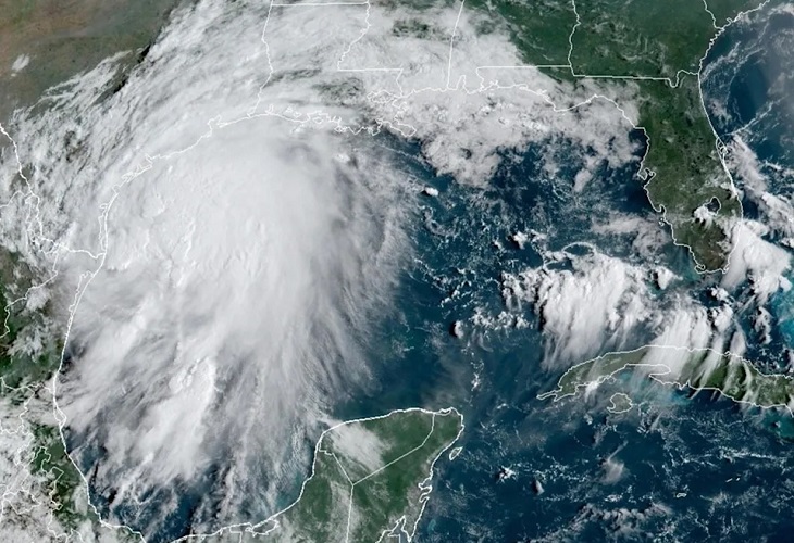 Tormenta Nicholas se desplaza a más velocidad hacia la costa central de Texas