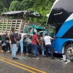 Bus de Copetrán se accidentó contra camión en el sector Los Colorados