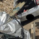 Accidente de carro atravesado por baranda en Ciénaga de Oro
