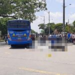 Muere mujer motociclista que quedó bajo las llantas de un MIO en Comfandi El Prado