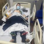 Foto de Enrique Vives en el Hospital, tras accidente en Gaira