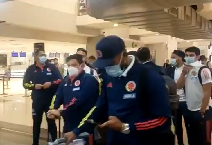 Selección Colombia se vara en Paraguay debido a revisión de avión