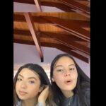 Video del rolo básico que hicieron dos jóvenes y es viral en TikTok