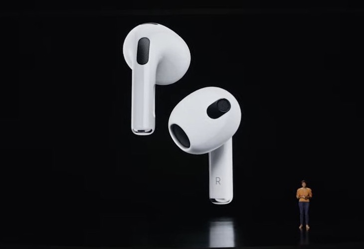 Apple presenta la tercera versión de sus auriculares AirPods, con audio espacial